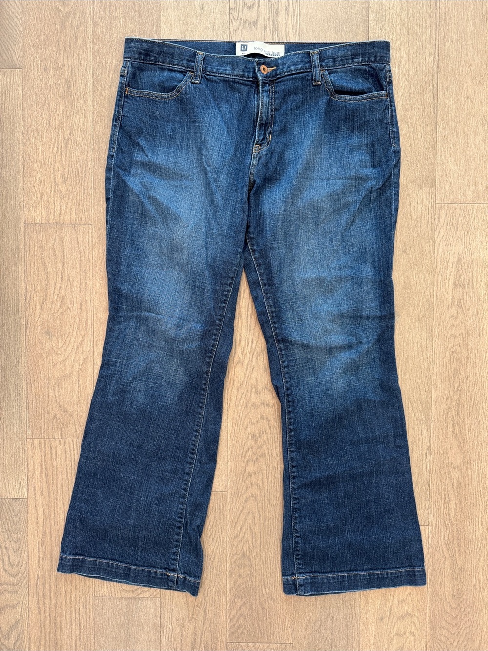 Gap Long & Lean Mid Rise Dark Wash Women’s 16 Relaxed Boot Cut Jeans 31” Inseam